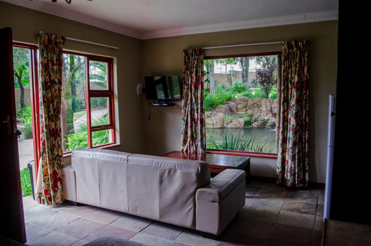 The Rivonia River Lodge 约翰内斯堡 外观 照片